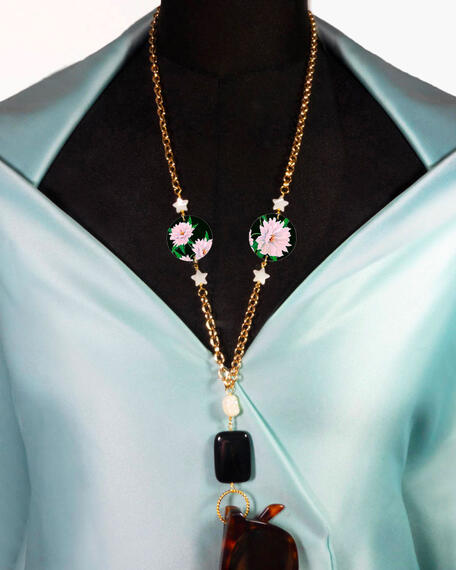 Small Pearl White Flower Eyeglass Chain With Black Background - Lebole Maison